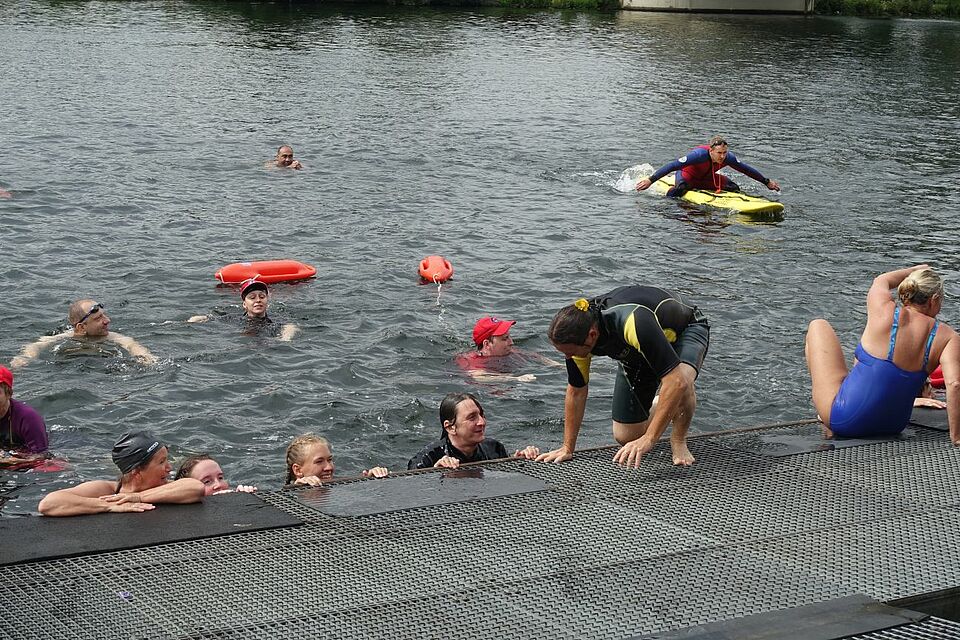 DRK Mülheim Wasserwacht Nachrichten News Ruhrschwimmen 2016