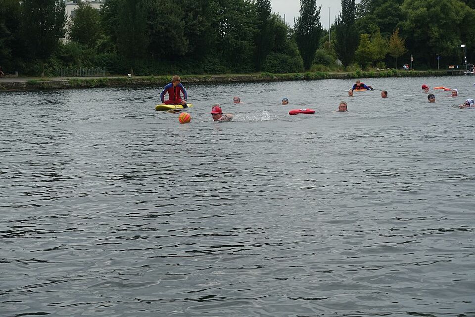 DRK Mülheim Wasserwacht Nachrichten News Ruhrschwimmen 2016
