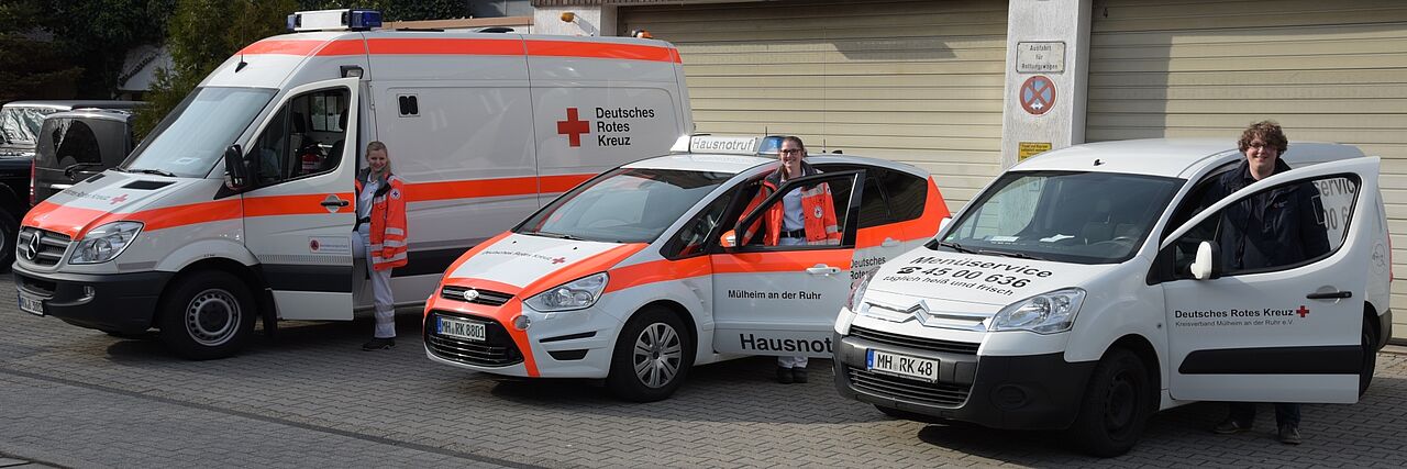 DRK Mülheim Einsatzfahrzeuge Freiwilliges Soziales Jahr