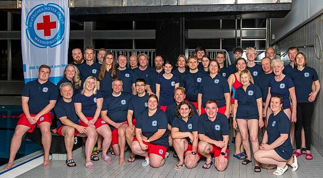 DRK Mülheim Wasserwacht Über uns Gruppenbild