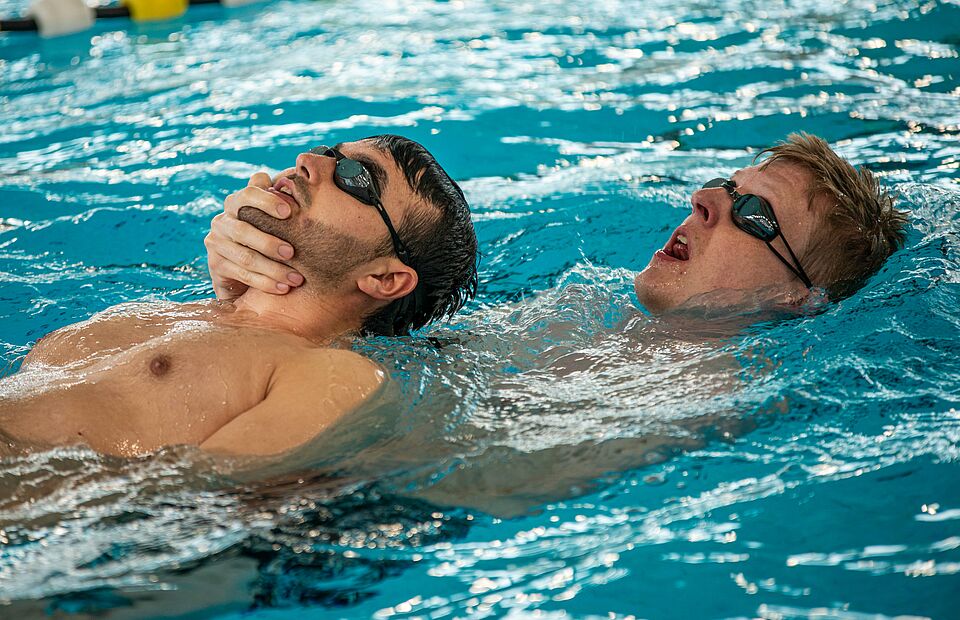 DRK Mülheim Wasserwacht Rettungsschwimmen