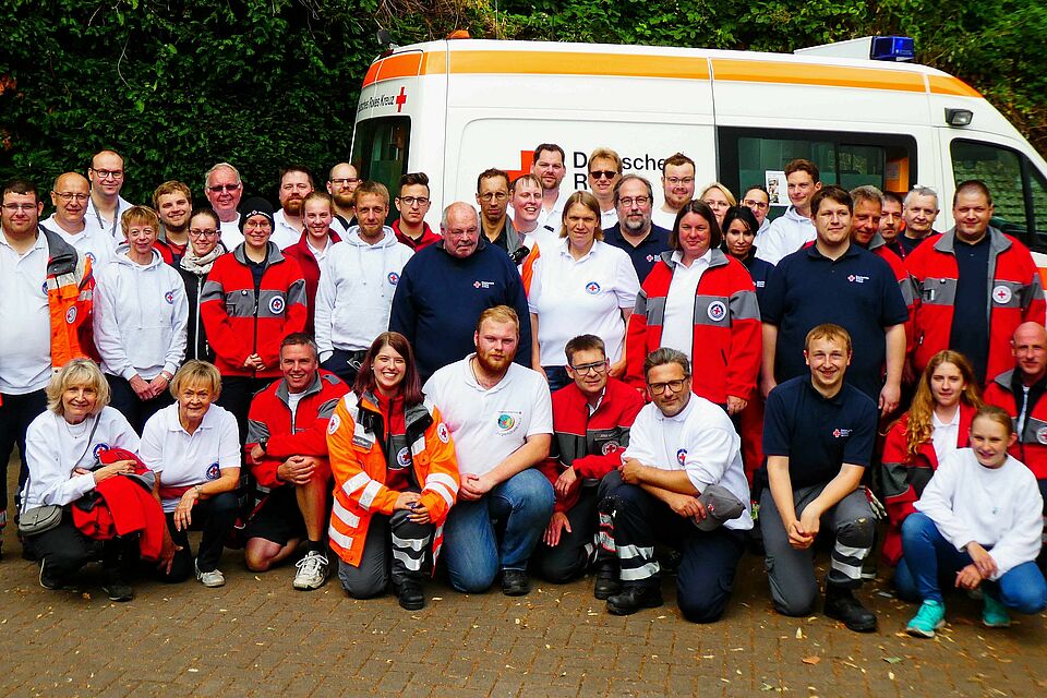 DRK Mülheim Wasserwacht Nachrichten News Team Gruppenbild
