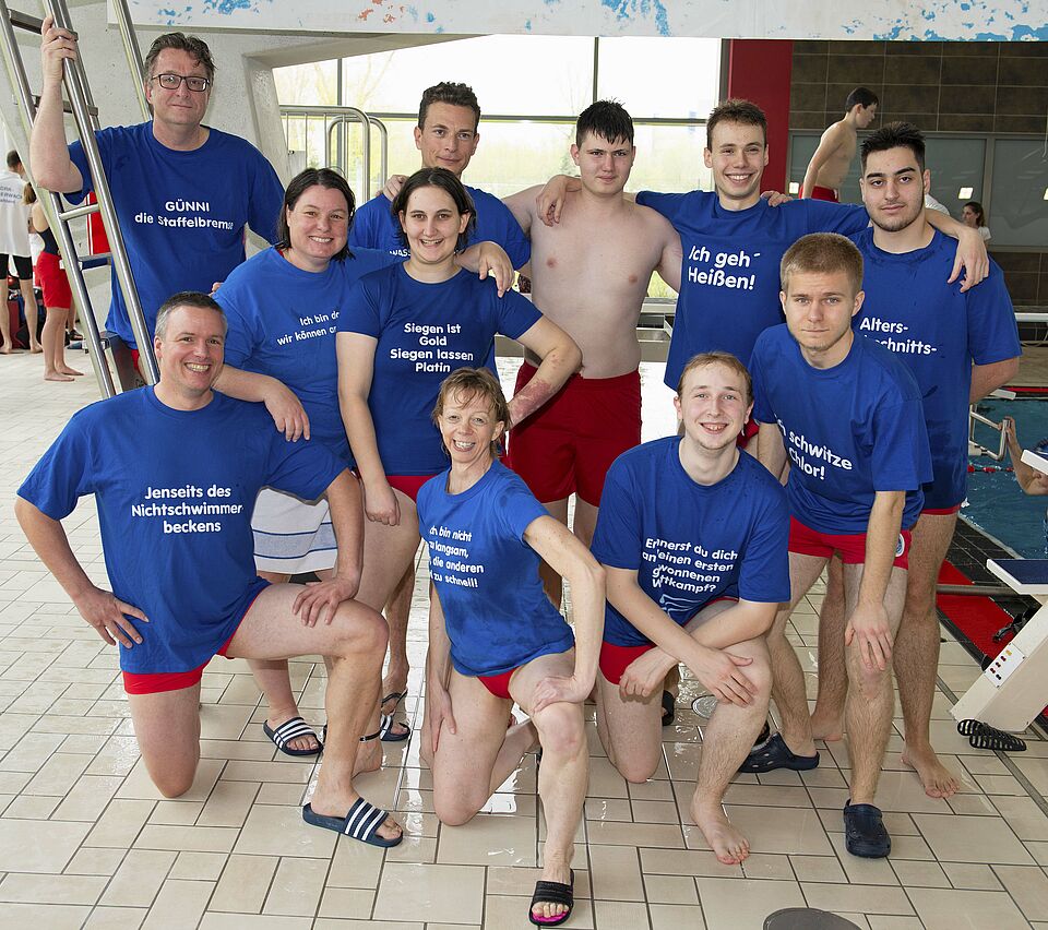 DRK Mülheim Wasserwacht Nachrichten News Team Schwimmbad