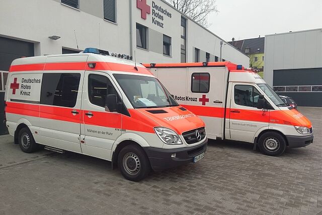 DRK Mülheim Einsatzfahrzeuge HLZ
